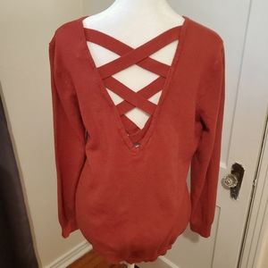 Love ❤️ Ellie Brand V Neck Sweater